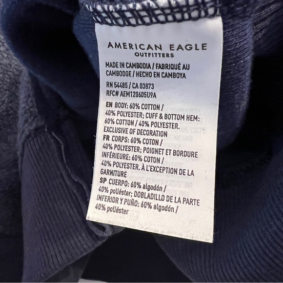 American Eagle Oversized Fleece Sweatshirt - Picture 7 of 7